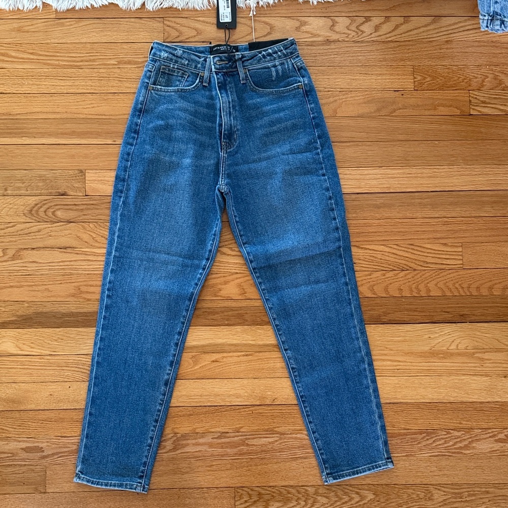 Just Black Medium Denim High-Rise Mom Jeans